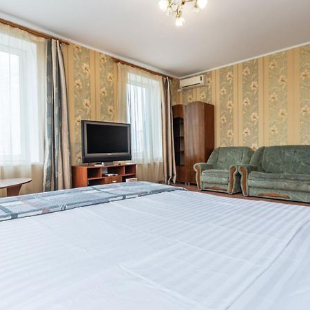Комфортная Квартира На Метро Осокорки Kiev Eksteriør billede