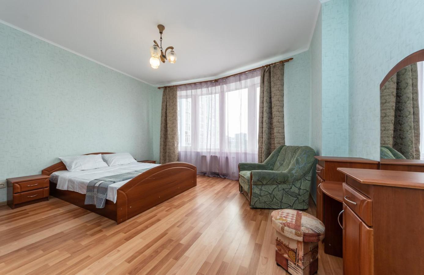 Комфортная Квартира На Метро Осокорки Kiev Eksteriør billede